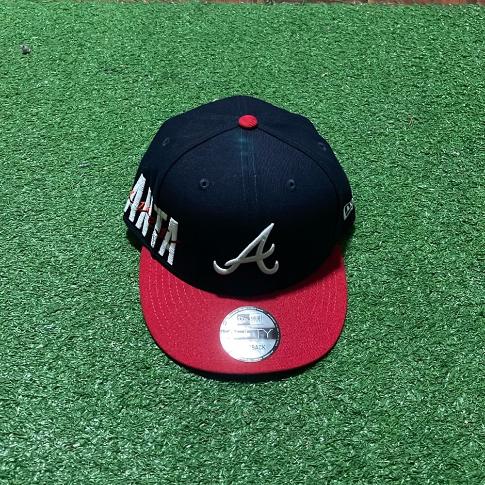 New era braves snapback hat